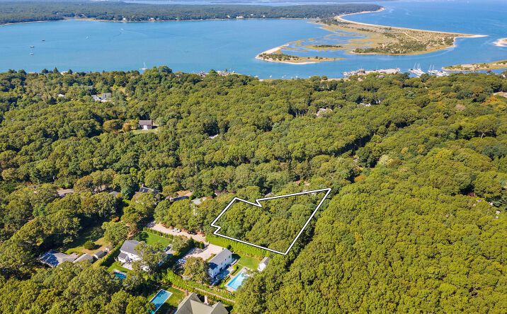 Pictures of Land property located at 4 Calvin Street, East Hampton, NY 11937 for sales - image #1