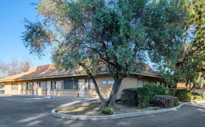Pictures of Office property located at 4828 N First St, Fresno, CA 93726 for sales - image #1