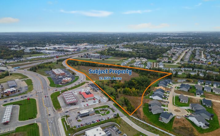 Pictures of Land property located at 9550 Veterans Memorial Pkwy, O'Fallon, MO 63366 for sales - image #1