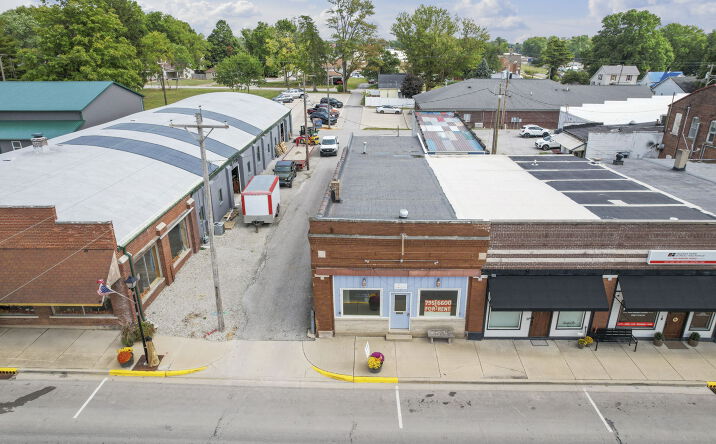 Pictures of Office, Retail property located at 15 N Main St, Cloverdale, IN 47120 for sales - image #1