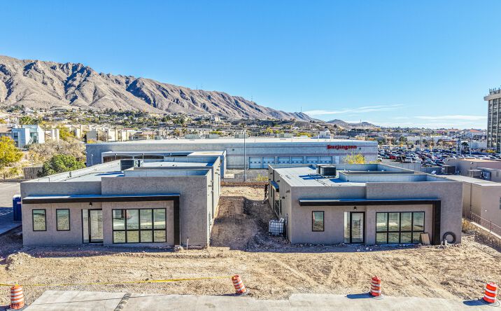 Pictures of Office property located at 6131 Dew Dr, El Paso, TX 79912 for sales - image #1
