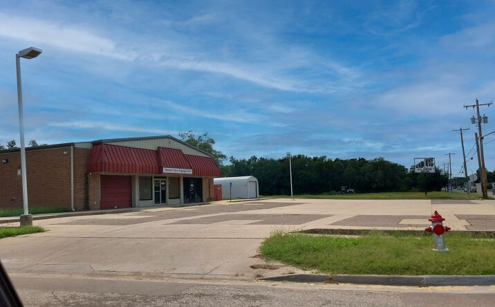 Pictures of Office, Industrial, Land property located at 703 West 53rd St N, Wichita, KS 67204 for sales - image #1