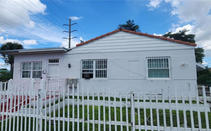 Pictures of Multifamily property located at 405 NW 64th St, Miami, FL 33150 for sales - image #1