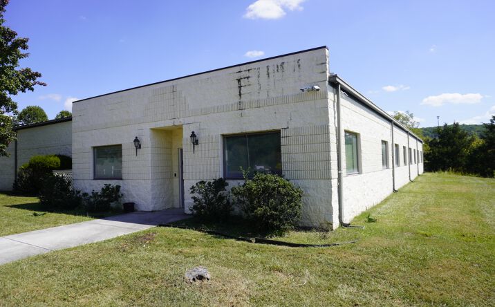 Pictures of Industrial property located at 104 Centre Ct, Radford, VA 24141 for sales - image #1