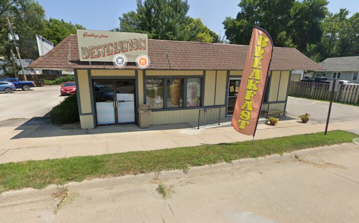 Pictures of Office property located at 301 Pullen Ave, Oakland, IA 51560 for sales - image #1