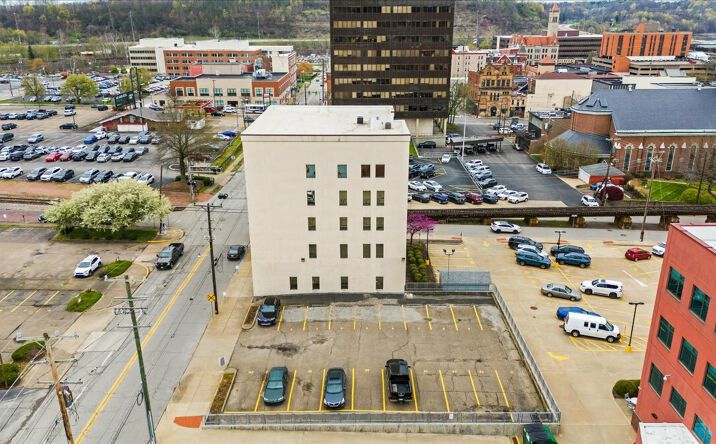 Pictures of Office property located at 601 Avery St, Parkersburg, WV 26101 for sales - image #1