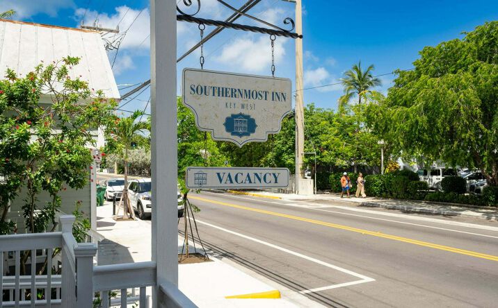 Pictures of Hospitality property located at 521 United St, Key West, FL 33040 for sales - image #1