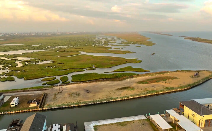 Pictures of Land property located at 1228 N. Redfish, Bolivar Peninsula, TX 77650 for sales - image #1