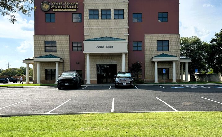 Pictures of Office property located at 7202 Slide Road, Lubbock, TX 79424 for sales - image #1