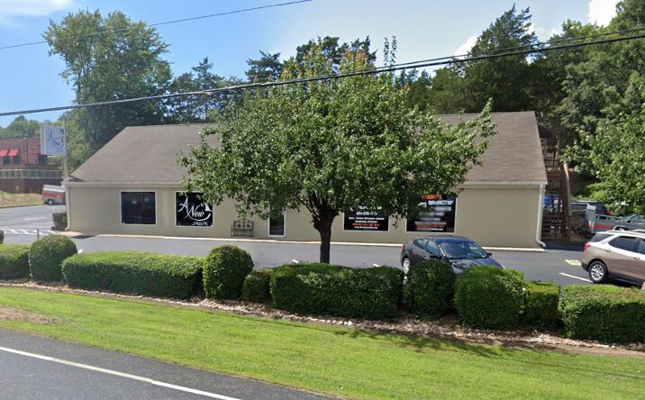 Pictures of Mixed Use, Retail property located at 3548 - 3550 Seminole Trl, Charlottesville, VA 22911 for sales - image #1