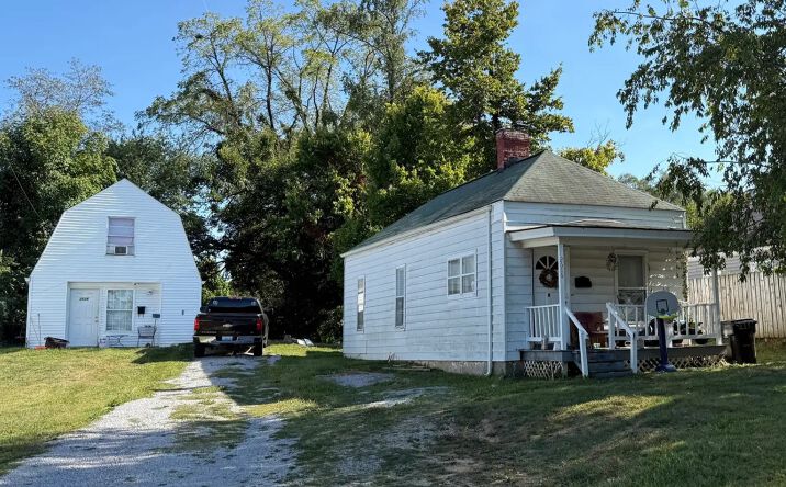 Pictures of Multifamily property located at 2616 Lindsay Ave, Louisville, KY 40206 for sales - image #1