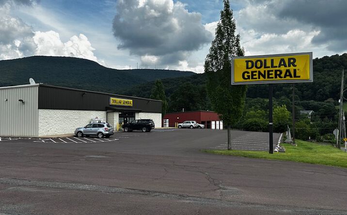 Pictures of Retail property located at 709 Mill St, Catawissa, PA 17820 for sales - image #1