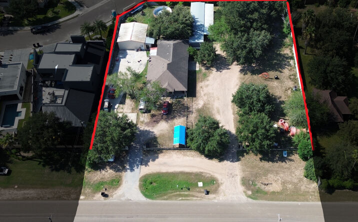 Pictures of Mixed Use, Multifamily property located at 3700 E St Jude Ave, Mission, TX 78573 for sales - image #1