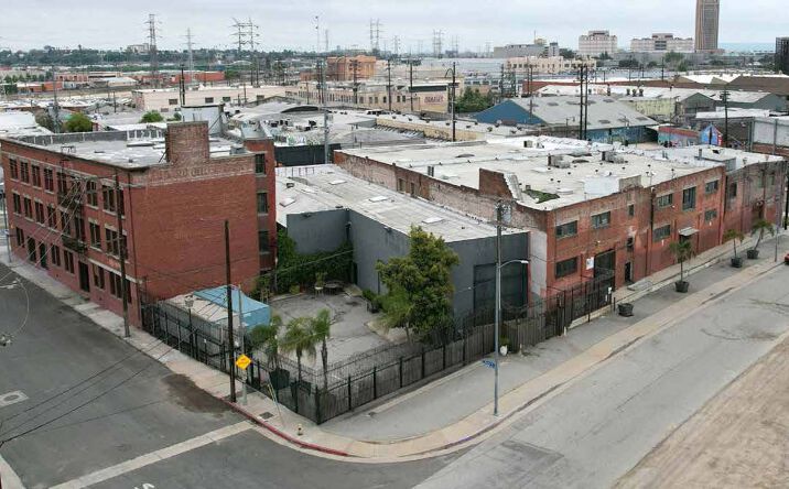 Pictures of Industrial property located at 1709-1727 N Spring St, Los Angeles, CA 90012 for sales - image #1