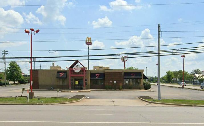 Pictures of Retail property located at 12150 Mason Montgomery Rd, Cincinnati, OH 45249 for sales - image #1