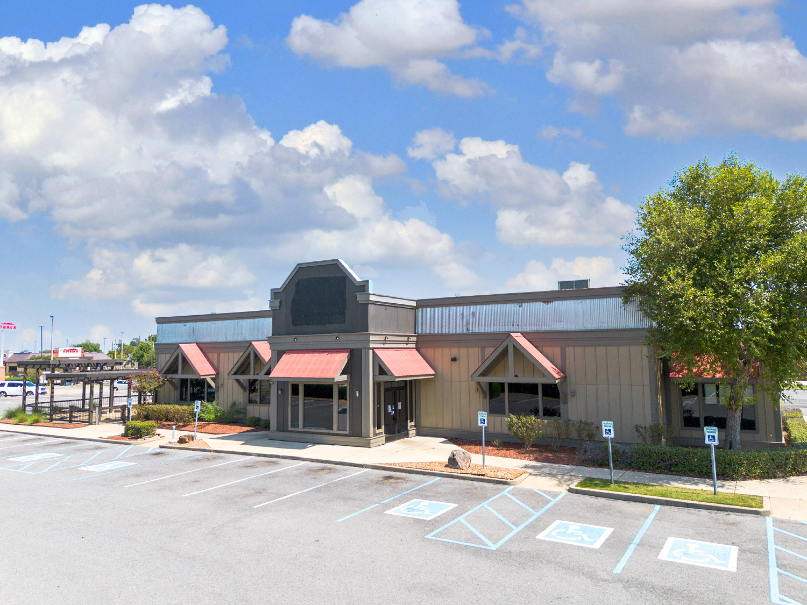 3509 Gerstner Memorial Blvd, Lake Charles, LA 70607