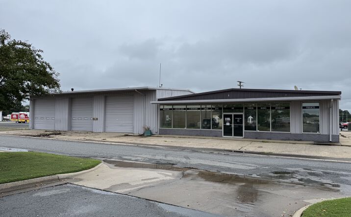 Pictures of Industrial, Mixed Use, Retail property located at 812 Merriman St, Conway, AR 72032 for sales - image #1