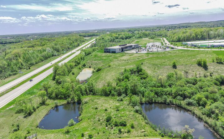 Pictures of Land property located at 1275 Paradise Dr, West Bend, WI 53095 for sales - image #1