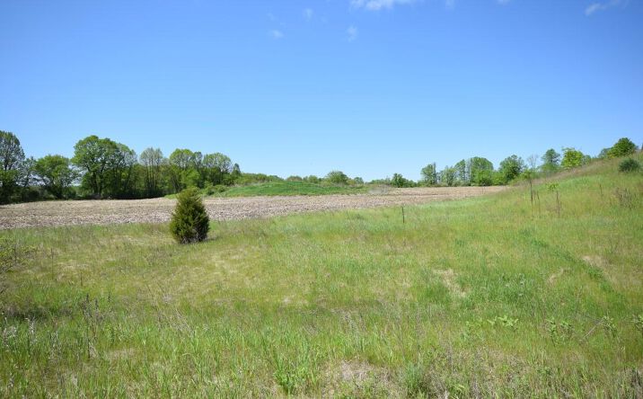 Pictures of Land property located at Lt2 Spring Ct CSM5655, West Bend, WI 53095 for sales - image #1