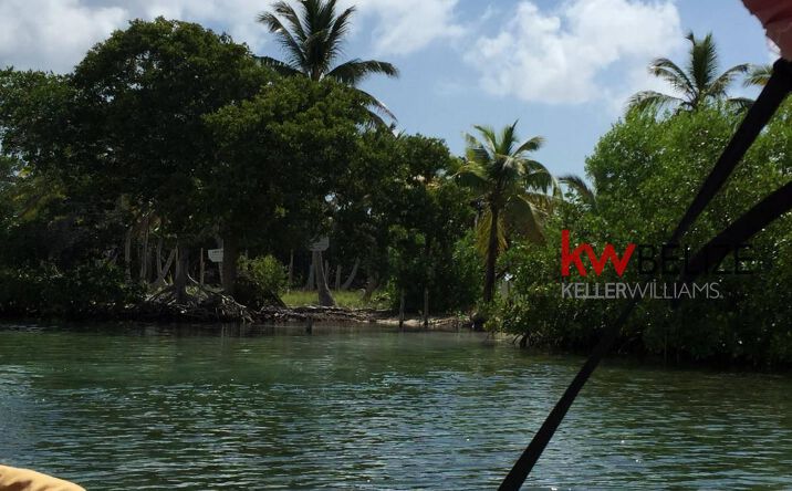 Pictures of Land property located at Belize Two Lots on Monkeyman Caye-Turneffe Atoll, Belize, Belize 00000 for sales - image #1