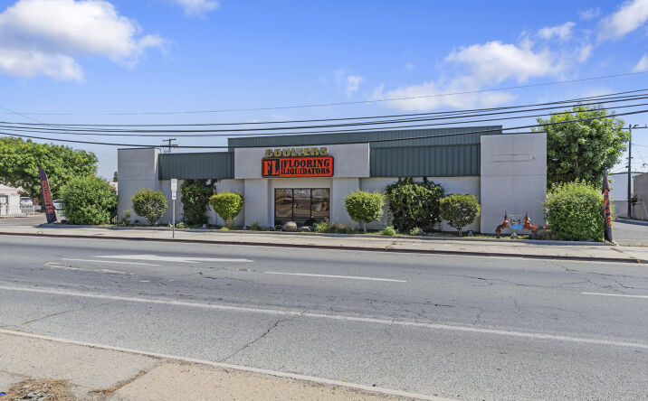 Pictures of Retail property located at 2309 E Tulare Ave, Tulare, CA 93274 for sales - image #1