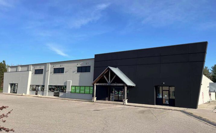 Pictures of Retail property located at 4743 US-10, Ludington, MI 49431 for sales - image #1
