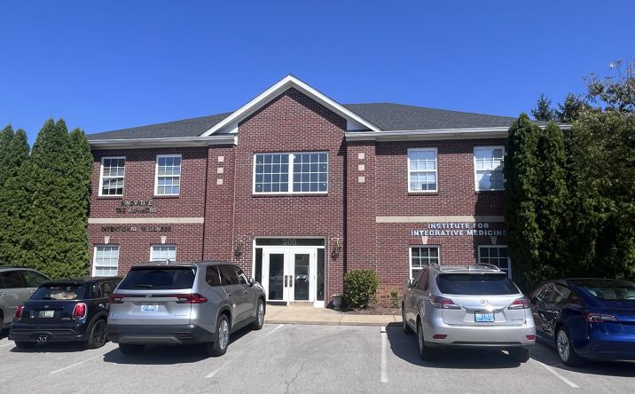 Pictures of Office property located at 205 Townepark Cir, Louisville, KY 40243 for sales - image #1