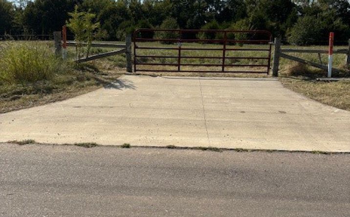 Pictures of Land property located at Larkspur Lane, Durant, OK 74701 for sales - image #1