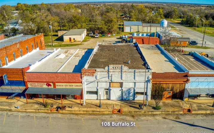 Pictures of Industrial property located at 108 Buffalo, Caddo, OK 74729 for sales - image #1