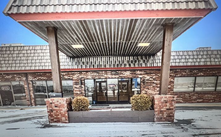 Pictures of Hospitality property located at 3021 US-50, Emporia, KS 66801 for sales - image #1