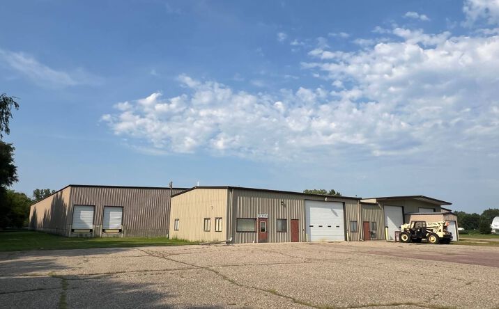Pictures of Office property located at 3704 E. SD Hwy 50, Yankton, SD 57078 for sales - image #1