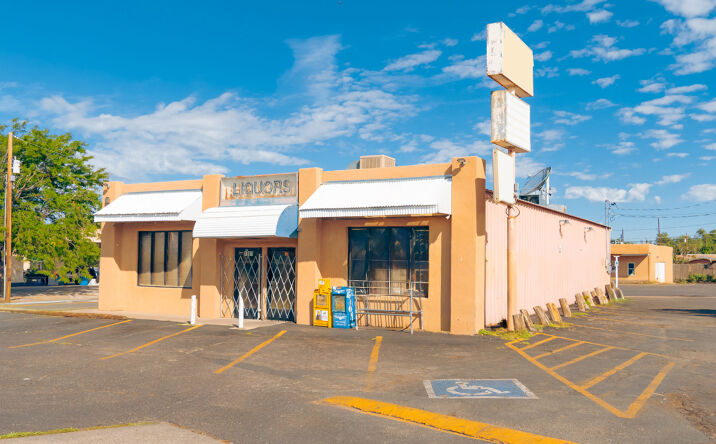 Pictures of Retail property located at 1901 St Michaels Dr, Santa Fe, NM 87505 for sales - image #1