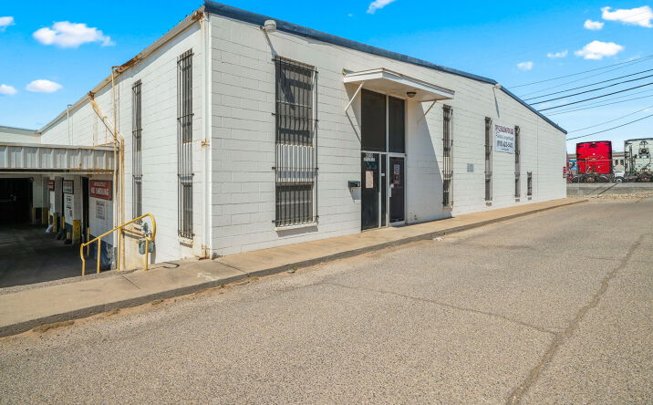 Pictures of Industrial property located at 6830 Industrial Ave, El Paso, TX 79915 for sales - image #1