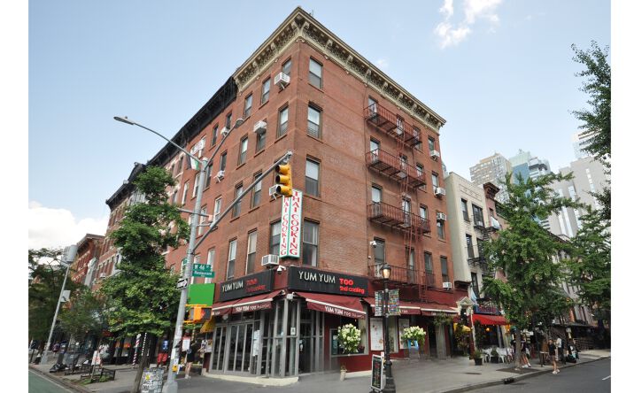 Pictures of Hospitality, Mixed Use, Multifamily, Retail property located at 662 9th Ave, New York, NY 10036 for sales - image #1