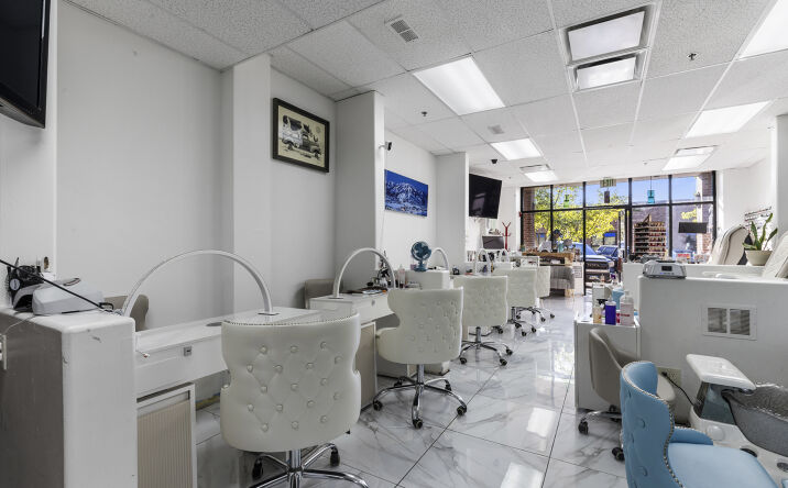 Pictures of Office, Retail property located at 601 Lincoln AVENUE Unit #C4, Steamboat Springs, CO 80487 for sales - image #1