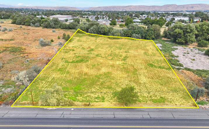 Pictures of Land property located at W Ahtanum Rd, Union Gap, WA 98903 for sales - image #1