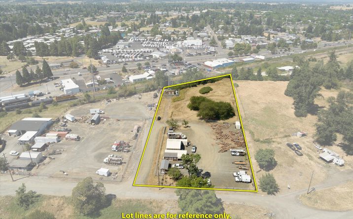 Pictures of Land property located at 2002 KINTYRE ST, Eugene, OR 97402 for sales - image #1