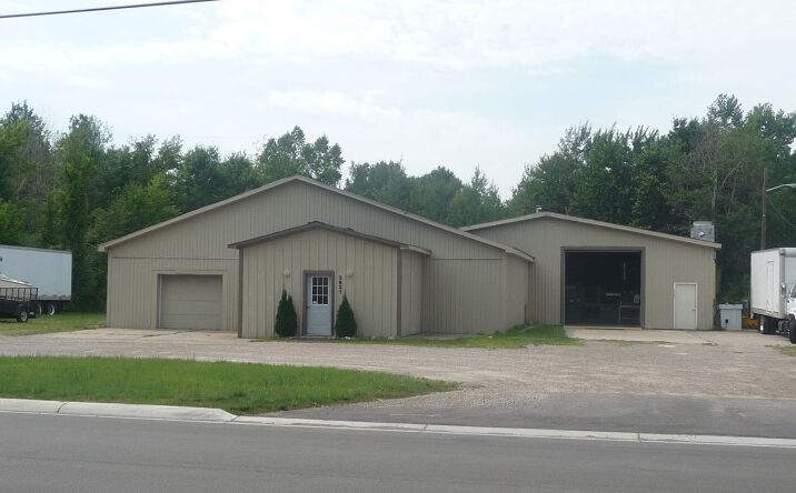 Pictures of Industrial property located at 3921 32nd St, Port Huron, MI 48060 for sales - image #1