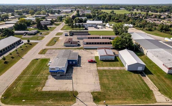 Pictures of Retail, Office, Industrial property located at 1150 E Inman Parkway, Beloit, WI 53511 for sales - image #1