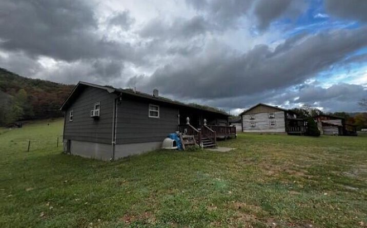Pictures of Special Purpose property located at 312 & 306 Falls View Lane, Hinton, WV 25951 for sales - image #1