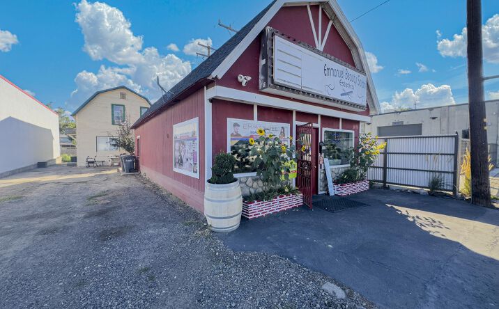 Pictures of Special Purpose property located at 517 Grant Ave, Sunnyside, WA 98944 for sales - image #1