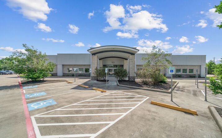 Pictures of Office property located at 5413 Crenshaw Rd, Pasadena, TX 77505 for sales - image #1