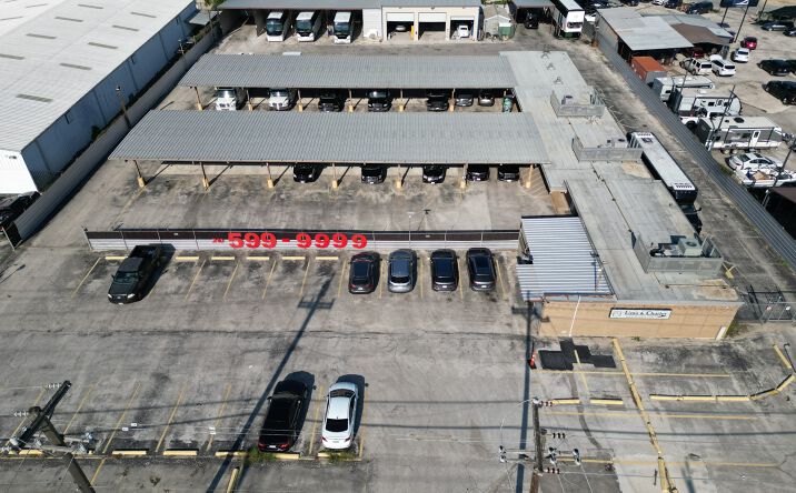 Pictures of Industrial property located at 419 N Weidner Rd, San Antonio, TX 78233 for sales - image #1