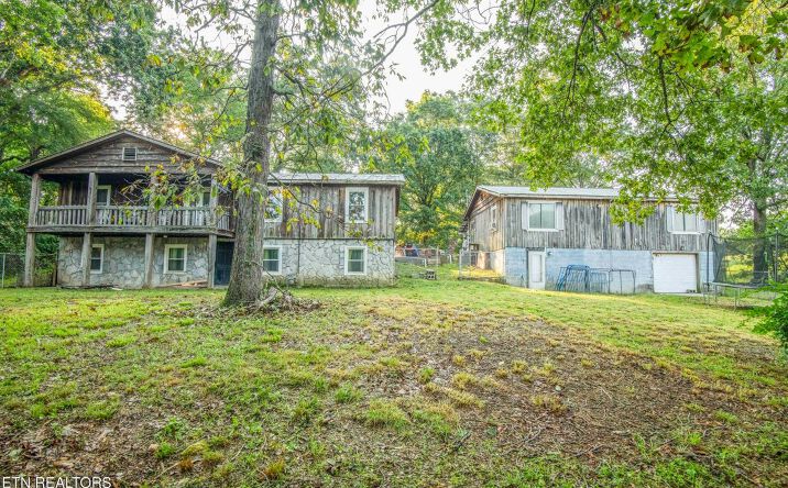 Pictures of Multifamily property located at 197 Wedgewood Ln, Spring City, TN 37381 for sales - image #1