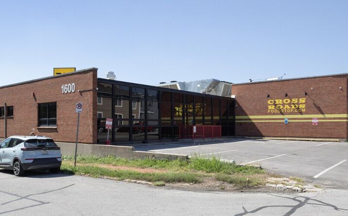 Pictures of Retail property located at 1600 Campbell St, Kansas City, MO 64108 for sales - image #1