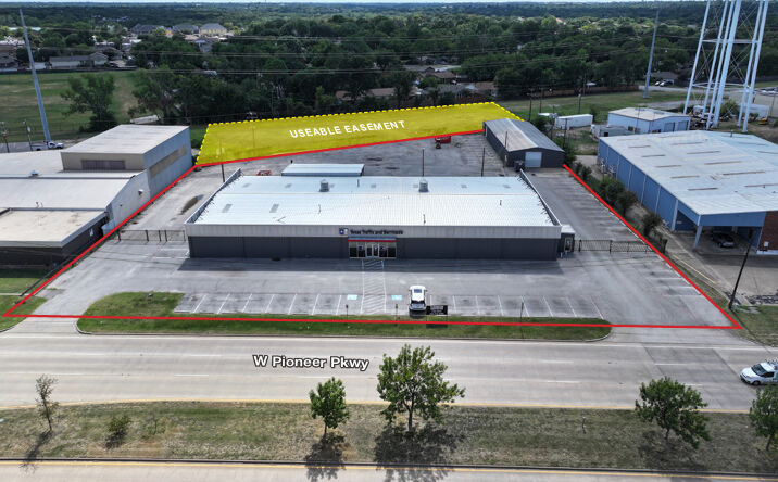 Pictures of Industrial property located at 3500 W. Pioneer Pkwy., Pantego, TX 76013 for sales - image #1