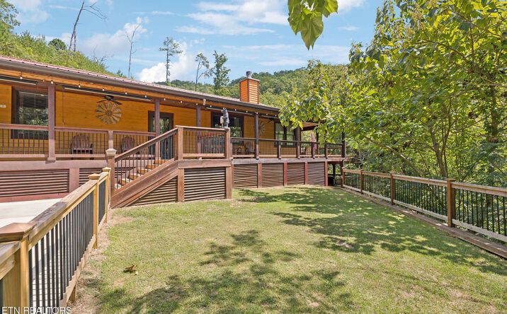 Pictures of Multifamily property located at 2029 Windy Lane, Sevierville, TN 37876 for sales - image #1