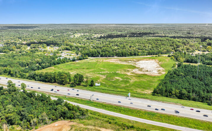 Pictures of Land property located at 14350 TX-75, Willis, TX 77378 for sales - image #1