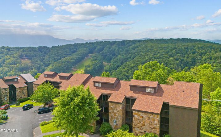 Pictures of Multifamily property located at 1380 Ski View Dr 2103, Gatlinburg, TN 37738 for sales - image #1