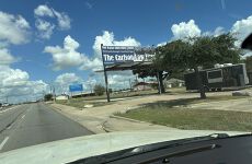 27305082